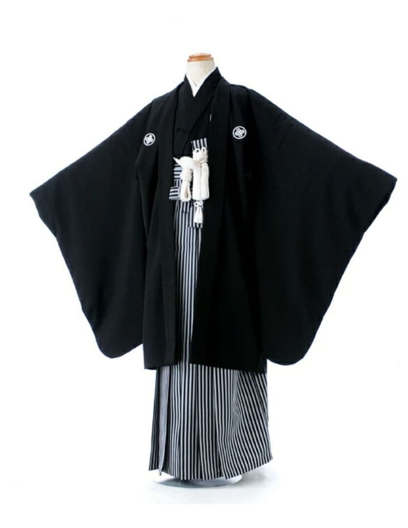 Black formal kimono, Mon-tsuki Hakama, 100% Polyester, Height 138cm-148cm, includes fan and ceremonial sword.